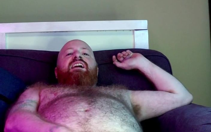 RonBeastlyFTM: Ich habe ein Spielzeug auf ein Kissen geschnallt, damit ich...