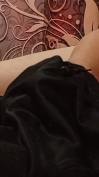 Cette belle-mère adore sucer des bites pendant longtemps et avaler beaucoup de sperme