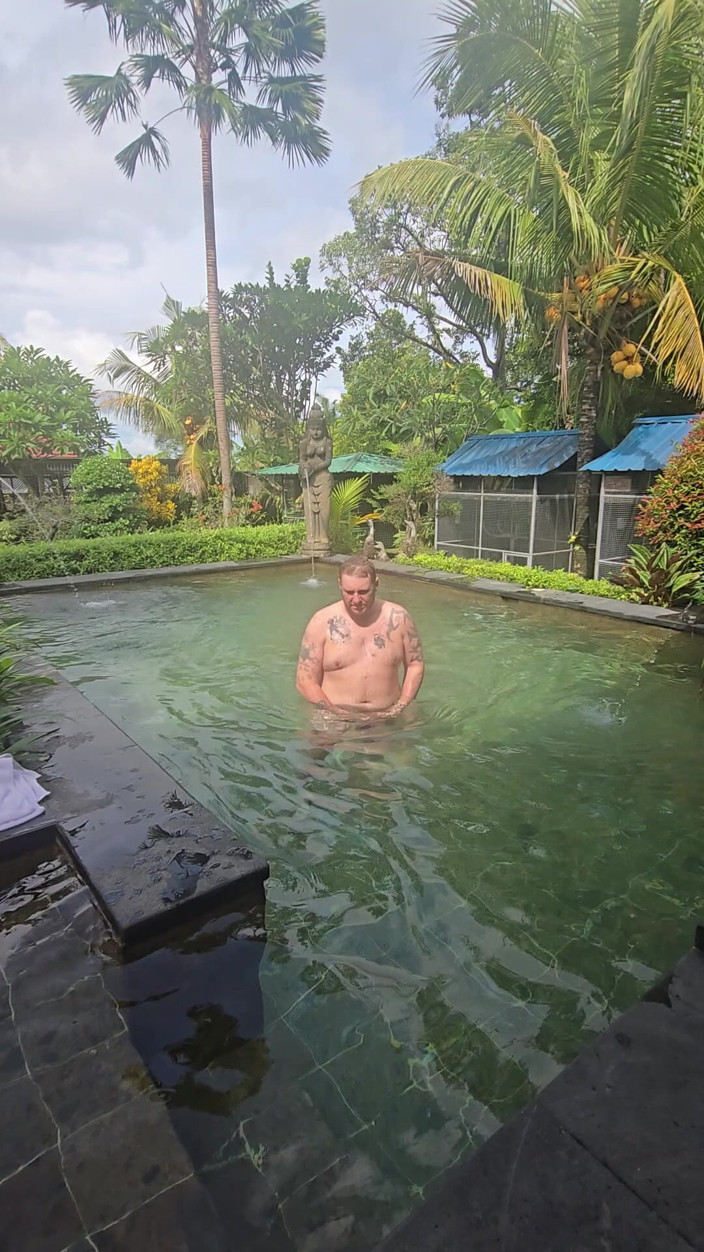 Jimbob Star GAY: Jimbob si sega in piscina