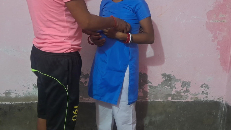 Sumaj: 穿着大学礼服的大学生