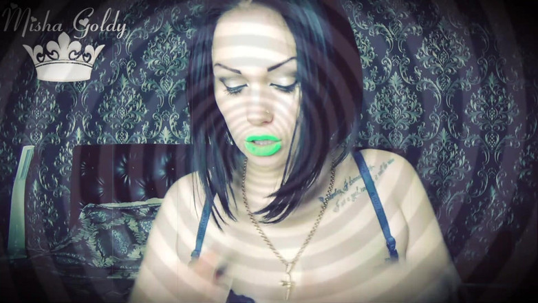 Goddess Misha Goldy: Bibir ajaibku membuatmu gila! Ngentot aja ngentot a