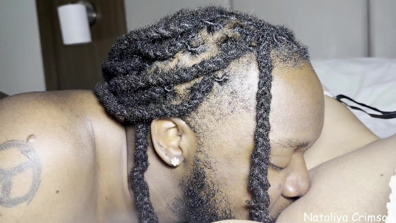 Nataliya Crimson: Tante legendaris ini bikin musala dan kontol besar pria kulit...