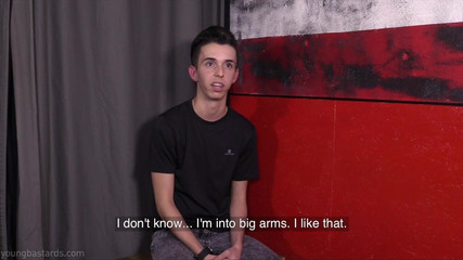 Young Bastards: 采访Alex Thor