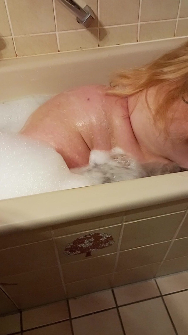 Bathing (Sweet Chloe) Bathing (Sweet Chloe)