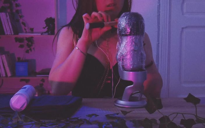 Madelaine_Rousset: ASMR - эротическая инструкция по с обратным отсчетом.