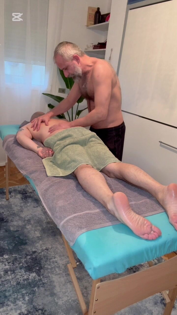 FerLuci: Masáž celého těla s doplňky