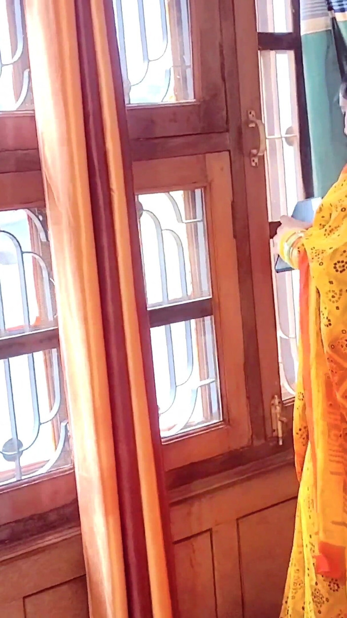 Topxxxcouple: Indian Wife Hot XXX Fuck with Servant.
