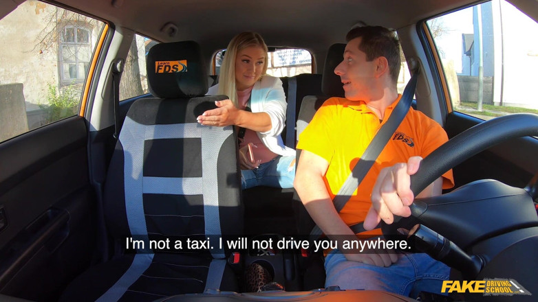 Fake Driving School: Entot aku dan aku akan jadi taksimu