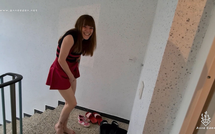 Anne Eden: Кицька сперми для нашого сусіда