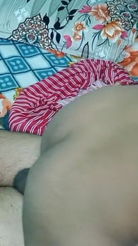 Mi-am futut vecina pe la spate.