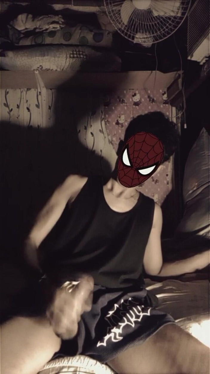 SunflowerBaby: 部屋で一人でマスターベーション