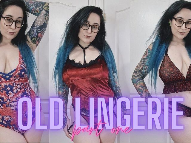 Old Lingerie Try on Part One (ElizabethsLingerie)