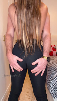 Real Couple Has Dry Humping with Cumshot on Leggings