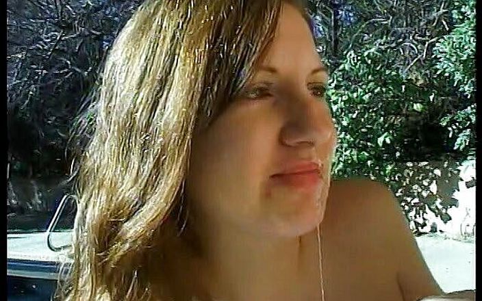 Pound Me Outside: Slut sucking cock in the sun