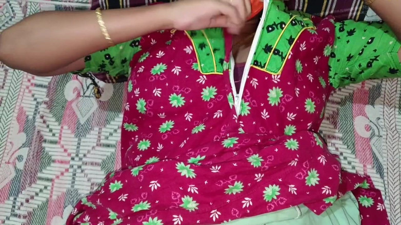 Mami4711: Mon demi-frère baise ma chatte très étroite