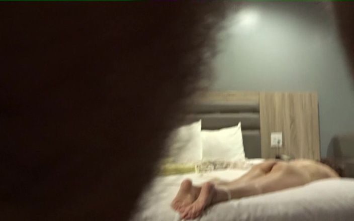 Cock Sucking Granny: 亚洲奶奶欣赏大白鸡巴