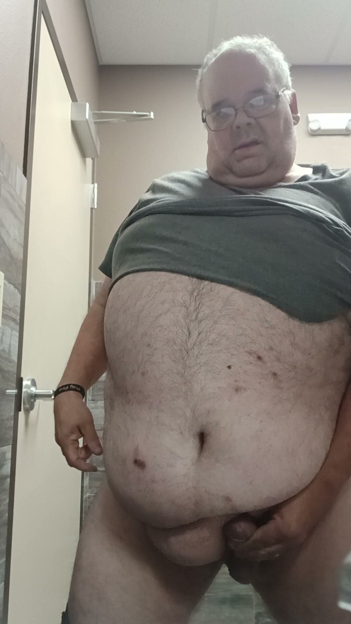 Gaydaddy2021: ชักว่าวในห้องน้ํา