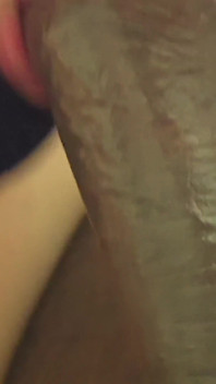 Meu Deus! Você está comendo minha buceta molhada tão bem, você vai me fazer gozar duro na sua boca - me lamber! Eu estou gozando