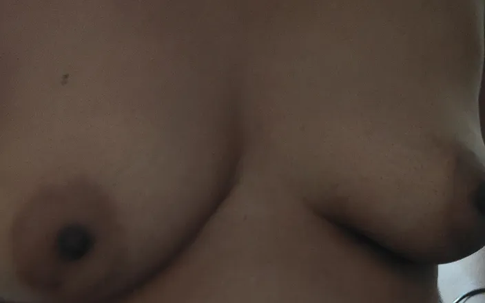 Tutktuki: Village Hot Bhabhi Fingaring Very Hot Pusssy