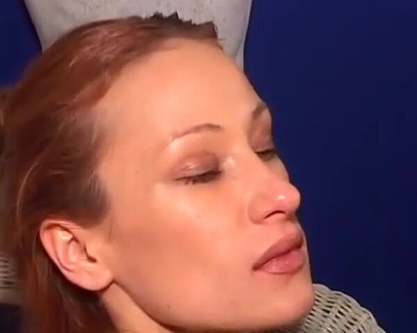 Deutsche Damen: Skinny German Slut Rides Dick Until Facial Cumshot