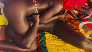 Mello Noir: Vecino Vino a Recoger Su Teléfono