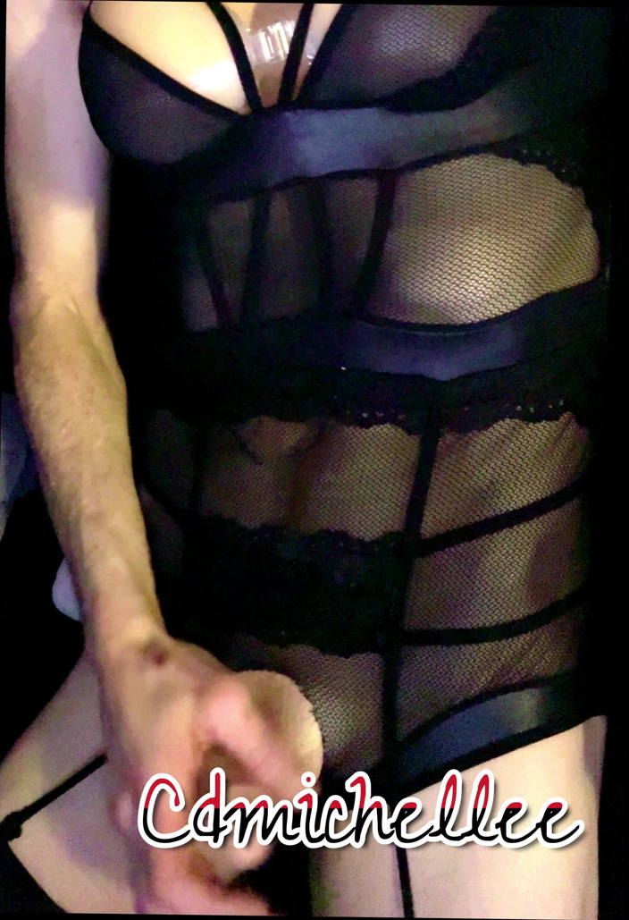 Sexy crossdresser wearing lingerie everything sexy: Cdmichelle a fost blondă purtând jartier negru Onepiece Bodysute