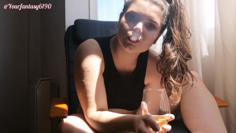 Your fantasy studio: Smoking and Relax