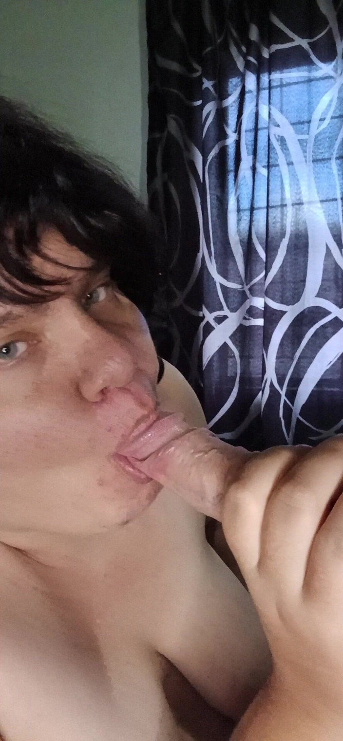 The Sexy Syndicate: BBW älskar att suga kuk och vara stygg!!