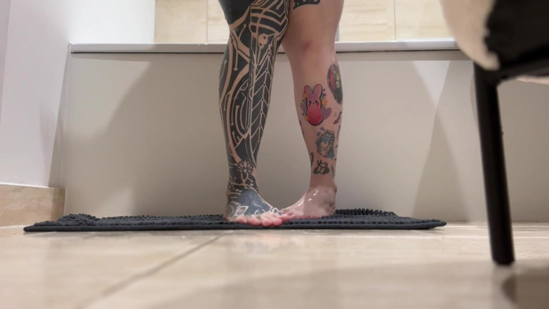 Miss Valentina: Accarezzo il mio asciugamano usato