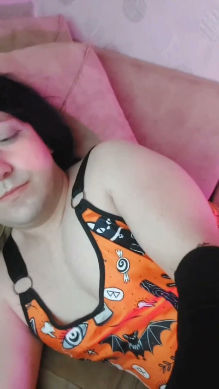 Kitty_Cross: In Halloween When You Pretend to Be a Woman