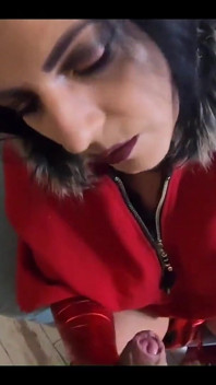 Milfycalla Santa je dobrá s nadrženou podvádějící manželkou MILF děvka 222 -