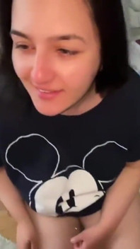 Oh Sì, Fammi Scuotere Come È La Mia Prima Volta!