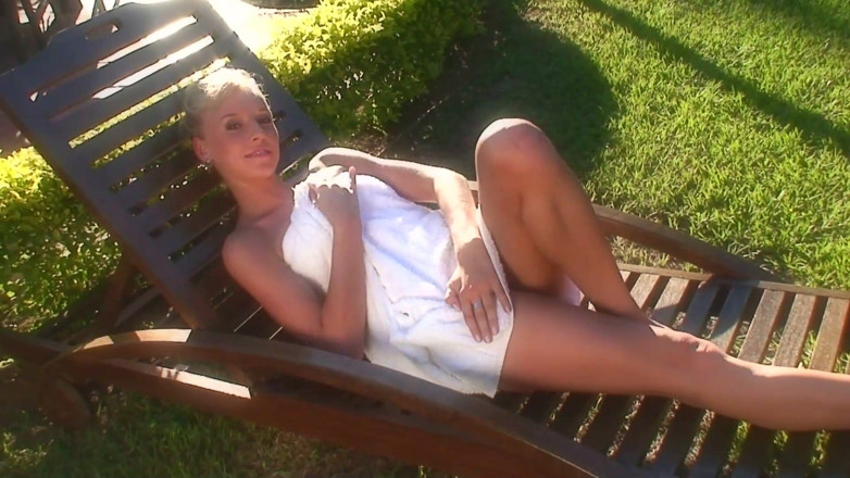Horny Two really wet MILFs: Schöne nasse kirsche aus teen-fotze wartet weit offen darauf, dass...
