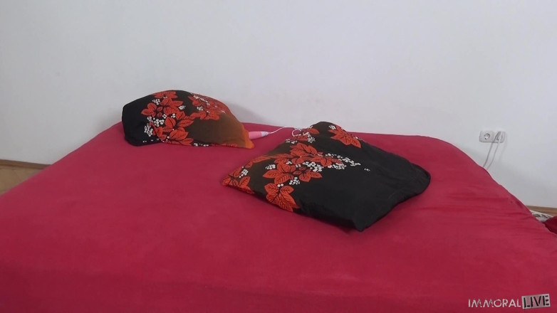 Immoral Live: Porno Dan कुछ परफेक्ट लैटिन घुमावों में खुद को खोने वाली है।