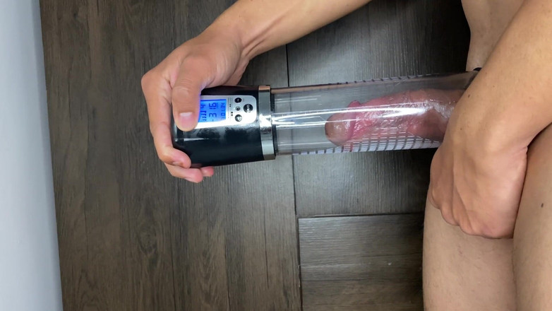 Greedy truck: Bomba de sucção chupando o pau e tornando-o grande e...