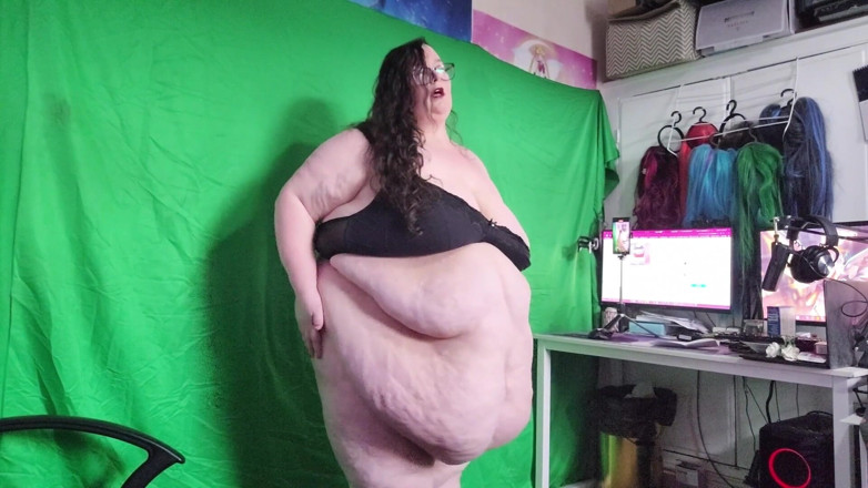SSBBWLadyBrads: SSBBW 내 사무실 의자 아기에 스트립