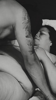 자지를 좋아하는 핫한 마누라, 슬로우 모션으로 팬만