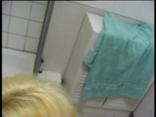 Lucky Cooch: Blonde amateur chick gets fucked from behind