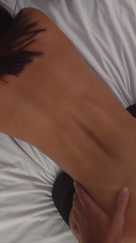 JE LAISSE MON VOISIN ME CREAMPIE LE CUL ! J’adore le sexe anal ! Spécial Noël - Abella Olsen