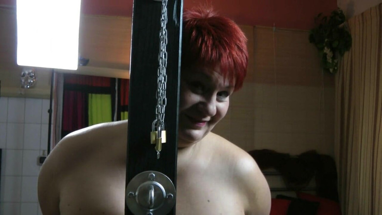 Anna Devot: Annadevot - Tied up and spanked