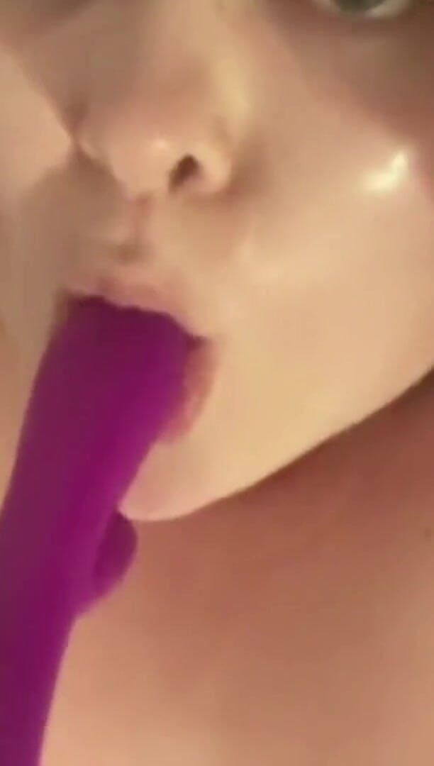 Real homemade BBW BBC porn: Giovane bbw inglese fa piacere alla mia figa con un...