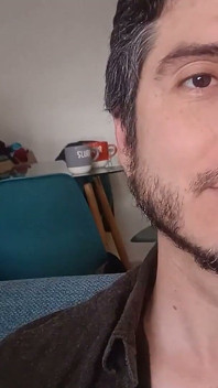 Fisiculturista Goza Enquanto Está Nos Braços De Outro Homem