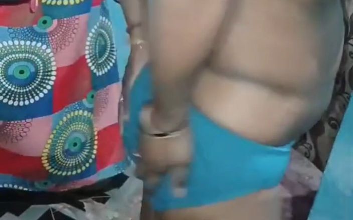 vijay_kumarpatel: Hintli kadın romantik video izlemenin tadını çıkarın
