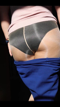 I Take off My Skirt