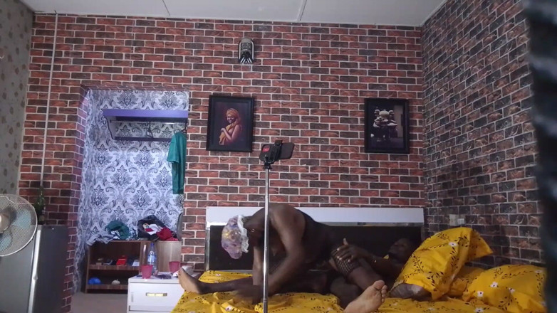 Sex naija 1: Kolej terhangat di luar rumah