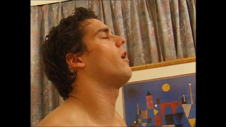 MMV films - The Original: Bruneta má anální šukání na pláži