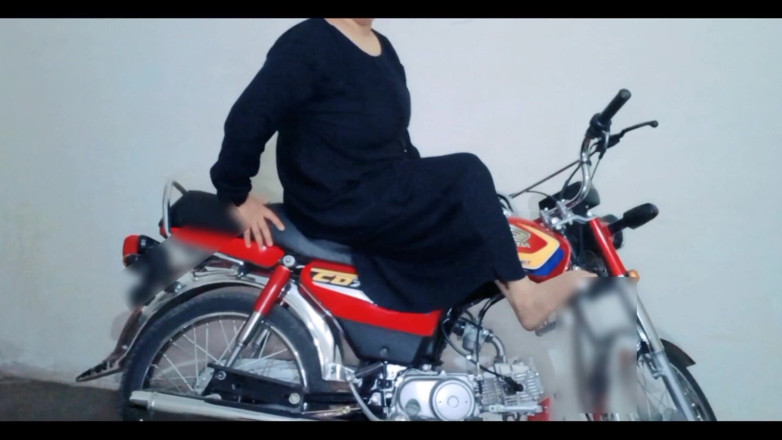 Silent boy: Bike Rider Girl First Time Meeting with Boyfriend