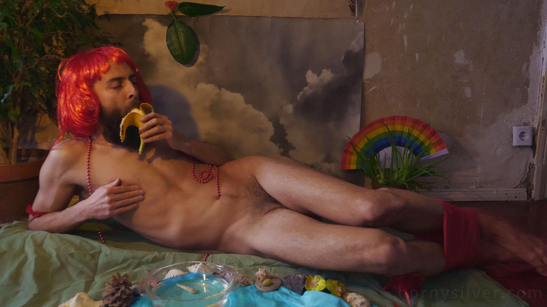 Jerking studs: 인어 공주와 바나나