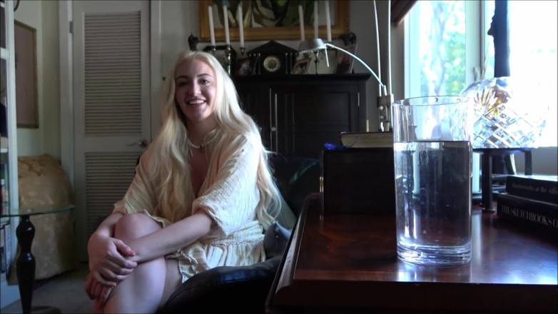 Alex Adams: Thick Stepmom Sex-ed - Kate Dee - Momcomesfirst - Alex Adams