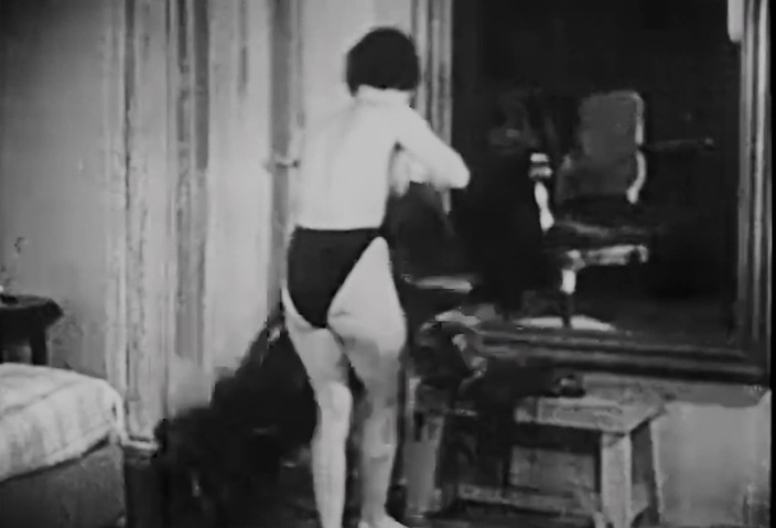Vintage Erotic Archive: La mujer en el retrato - restaurada en 4k